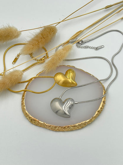 Minimalist Heart Necklace