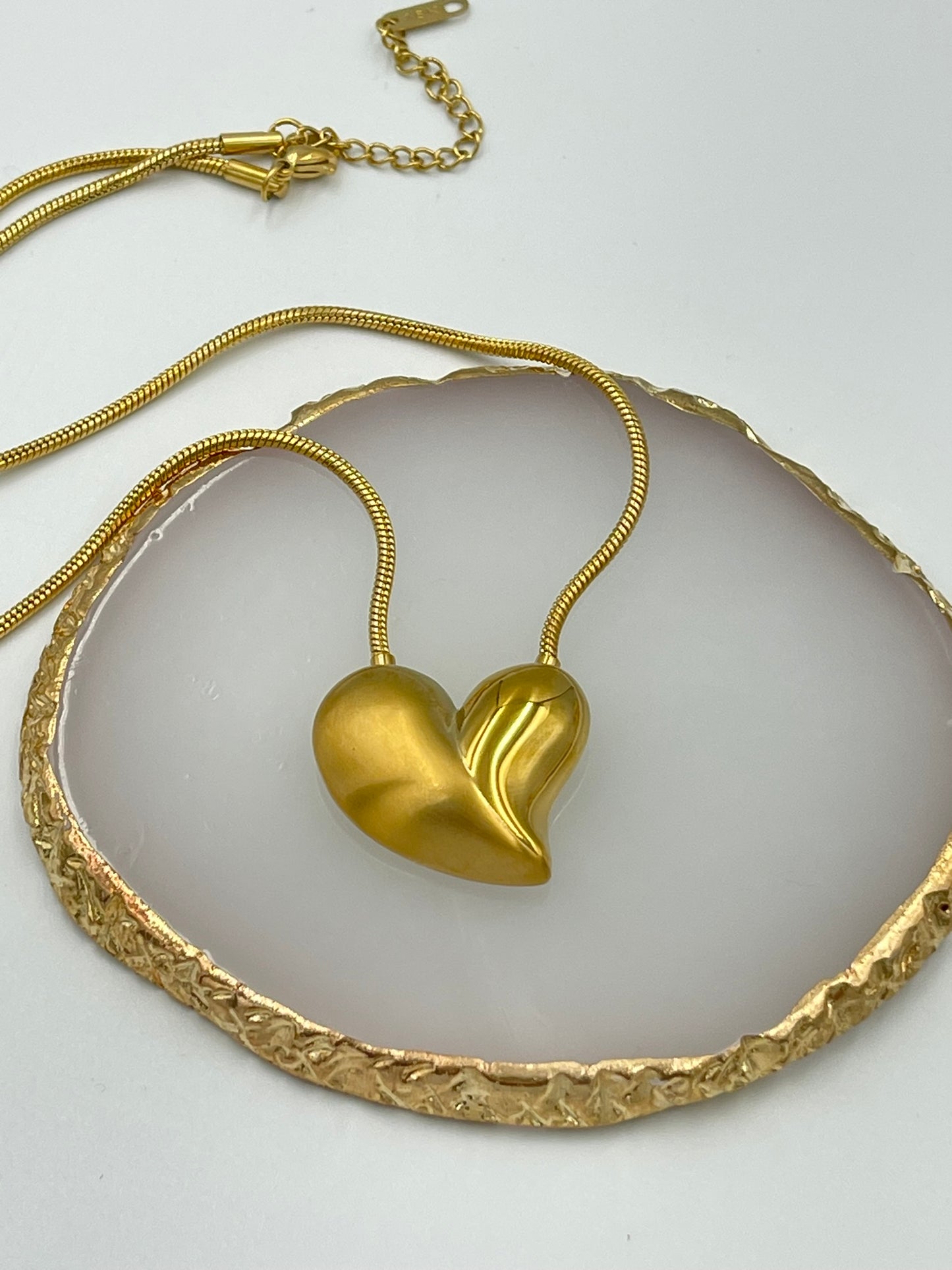 Minimalist Heart Necklace