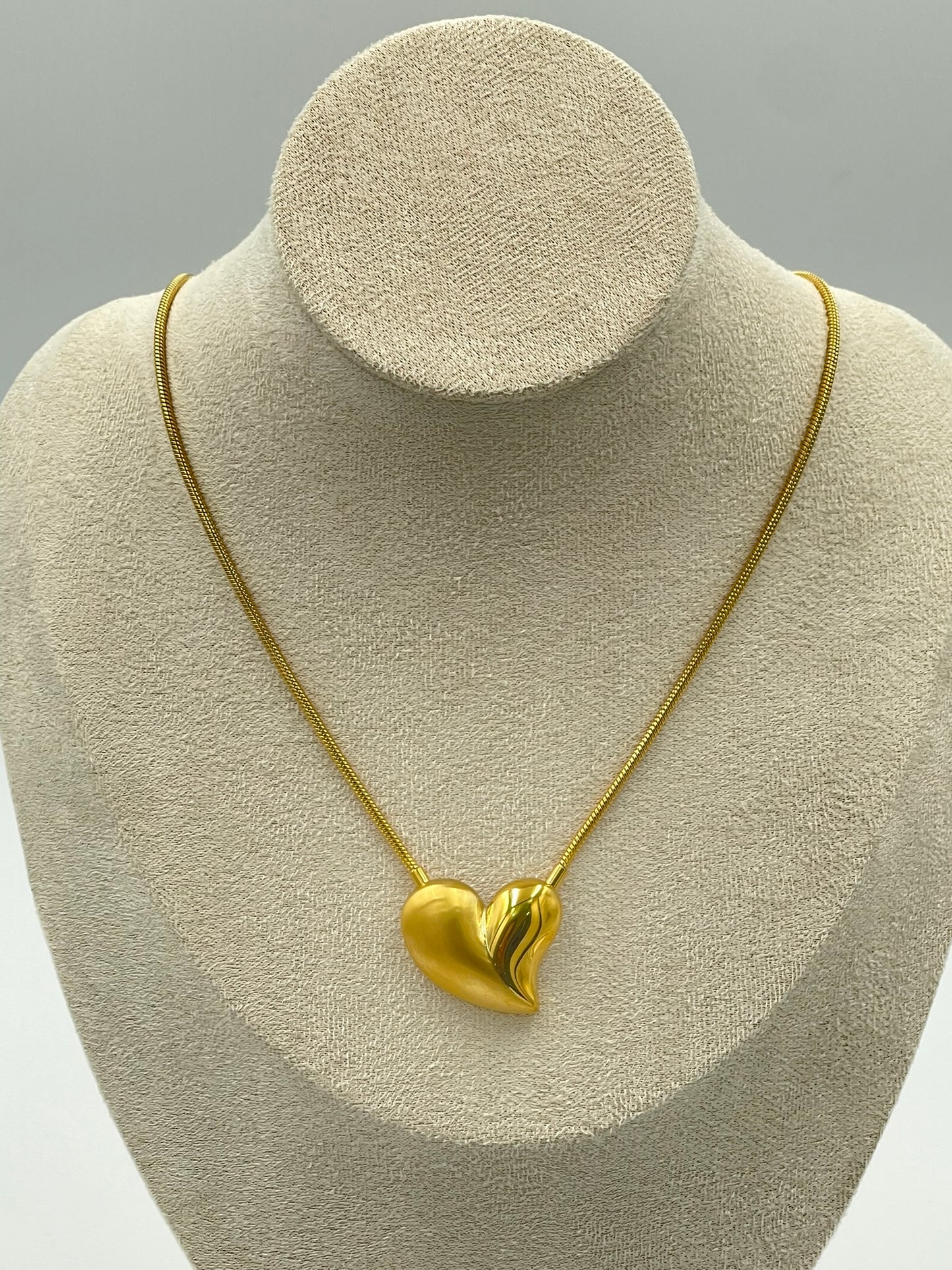 Minimalist Heart Necklace