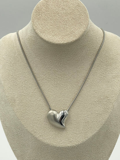 Minimalist Heart Necklace