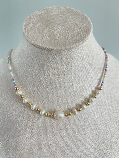 Beaded Pearl multicolor Choker